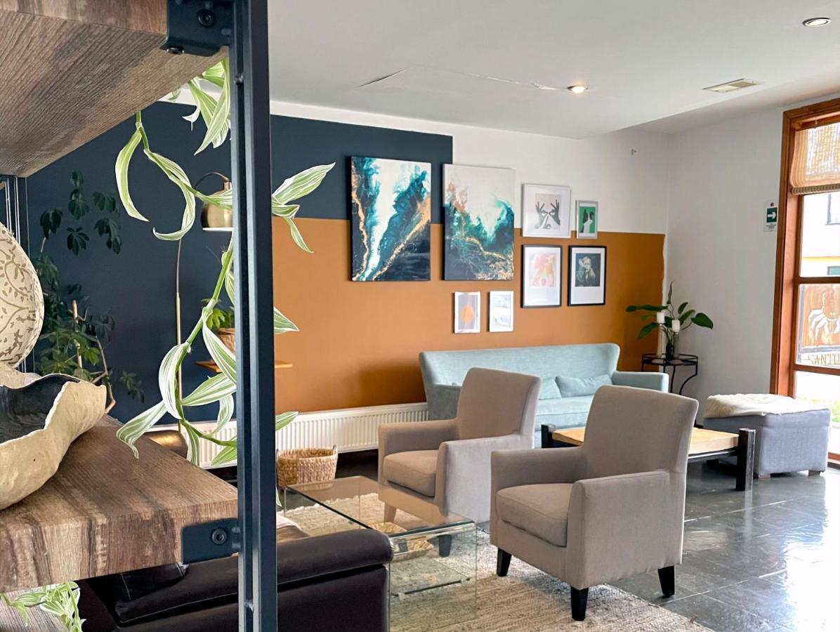 Hotel The Veat Puerto Natales Ngoại thất bức ảnh